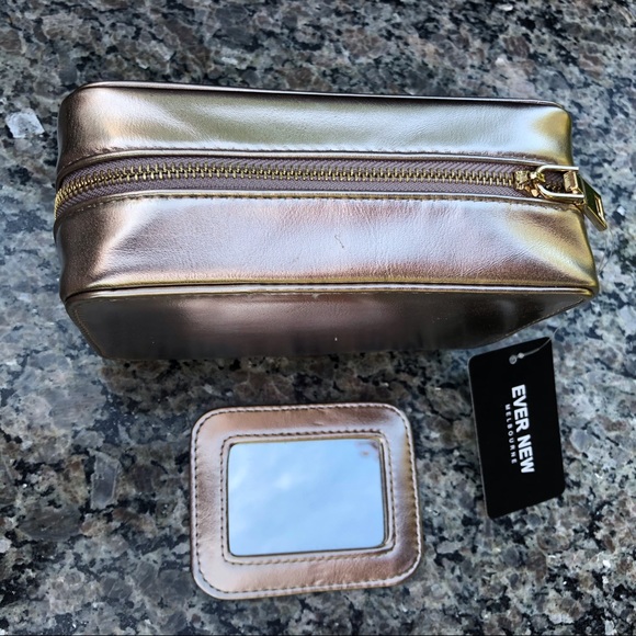 โค๏ธ EVER NEW Rose Gold zipped travel case - Picture 2 of 12